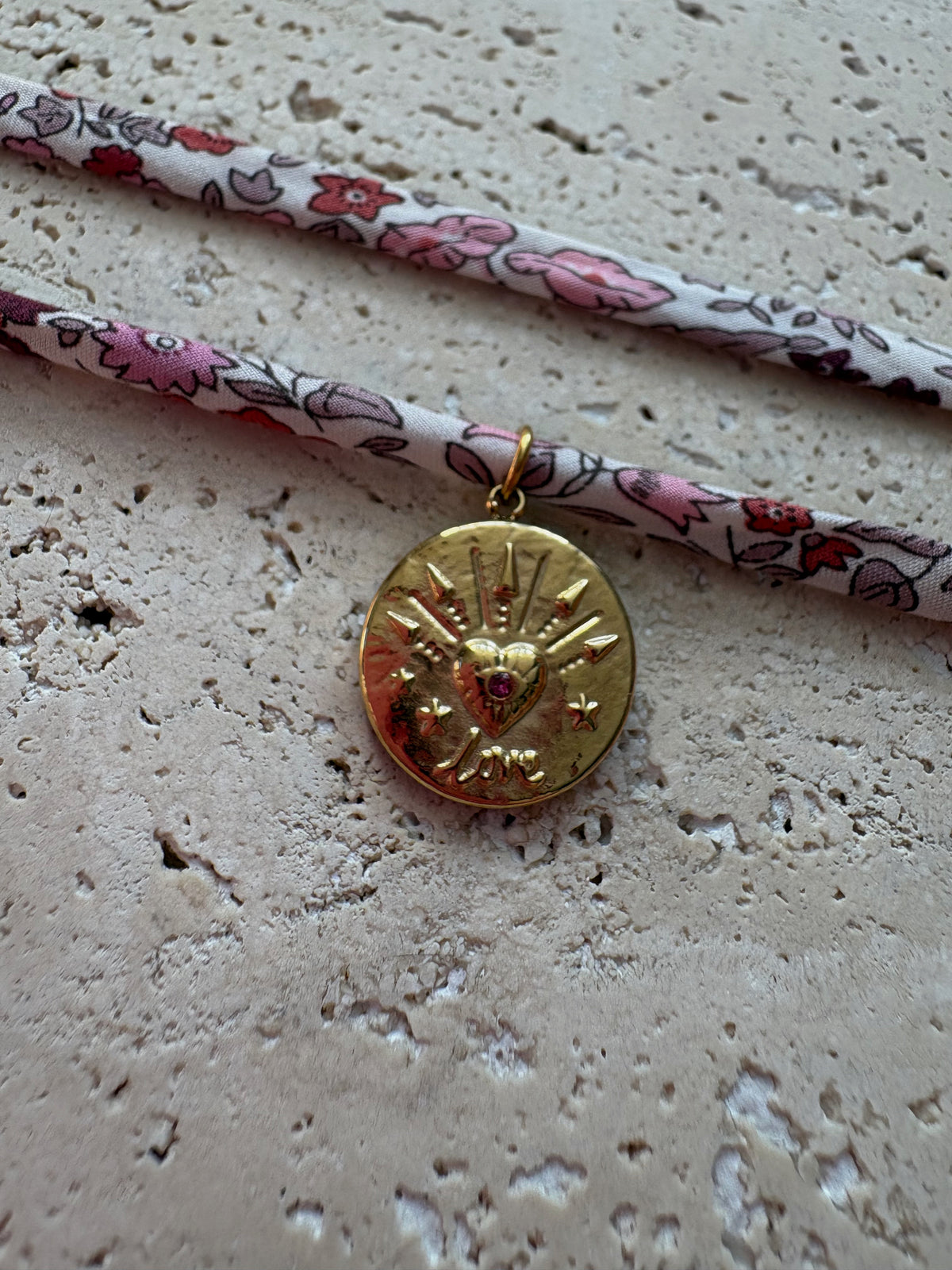 Collier Brune
